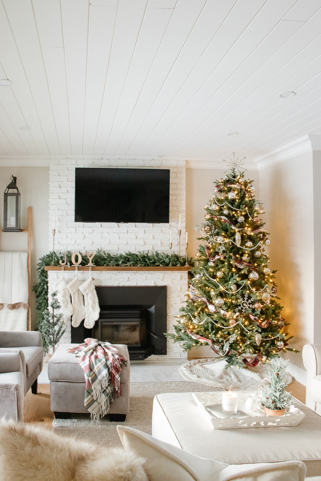 jillian harris fireplace on 20 Beautiful Holiday Home Tours To Inspire Your Christmas Decor This Holiday Season Making It In The Mountains